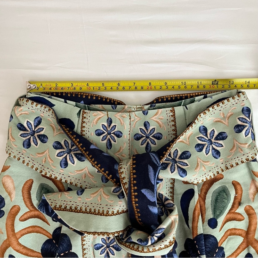 NWT FARM Rio Green Ocean Tapestry Belted Short 27 - Picture 12 of 13